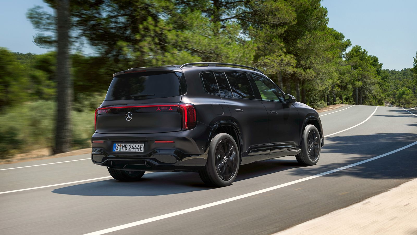 Ντεμπούτο για τη νέα Mercedes GLB - Ηλεκτρική και ήπια υβριδική